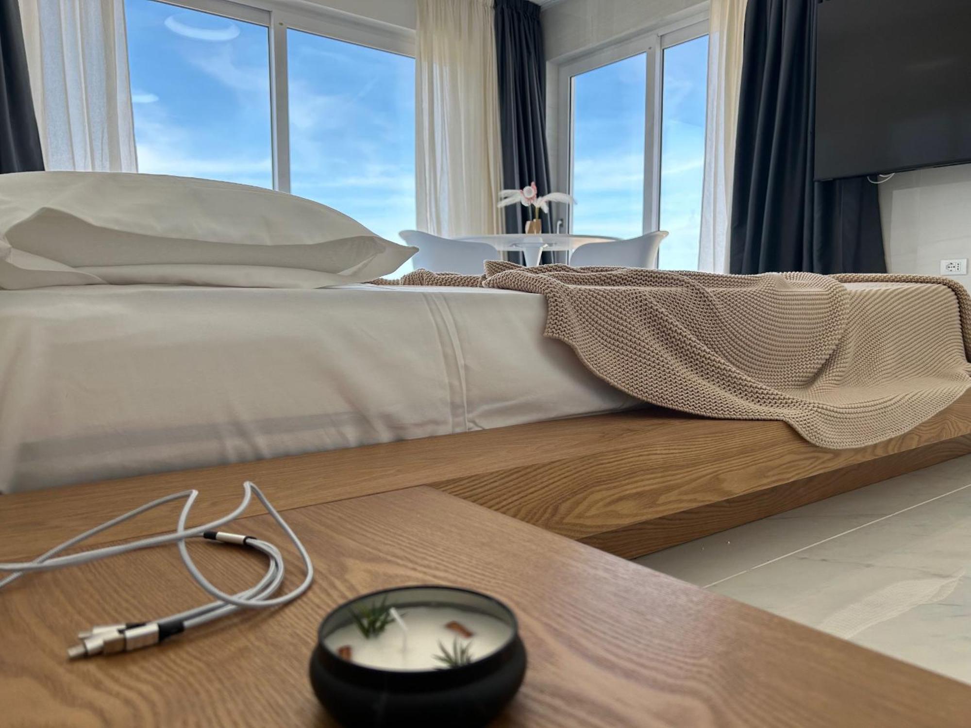 Smart Luxury Suites & Apartments Orosei Buitenkant foto